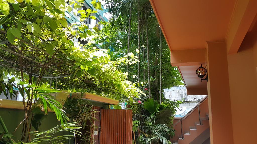 Skai Lodge Malé Exteriör bild