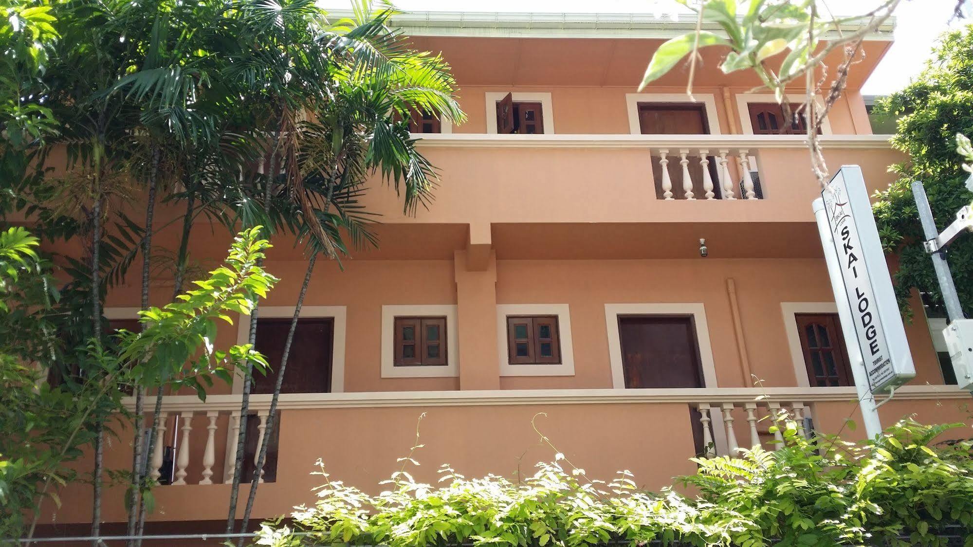Skai Lodge Malé Exteriör bild